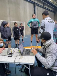 Evaluación de jóvenes por estudiantes