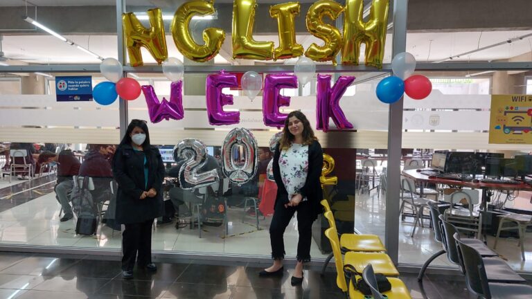 Académicos y estudiantes del Campus Providencia celebraron la “English Week” con alumnos del Liceo Politécnico Hannover de la comuna de Maipú