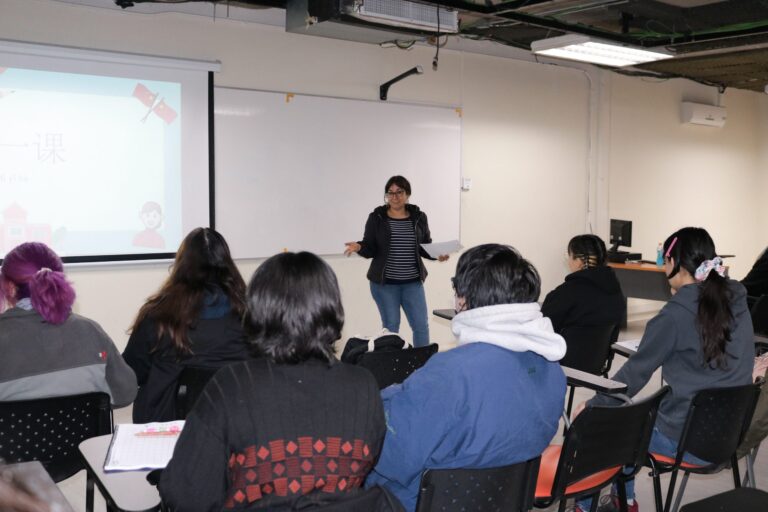 Instituto de Inglés de UDLA imparte cursos de idioma Chino